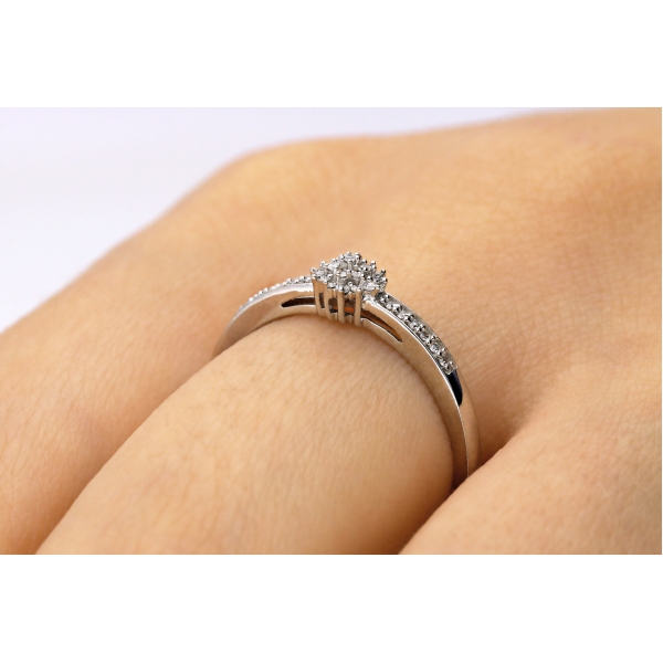 Pierścionek Złoty Z Brylantami 0,09ct RSMR19590W