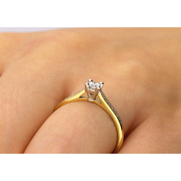 Pierścionek Złoty Z Brylantami 0,30ct RSR008
