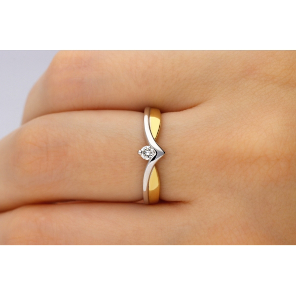 Złoty Pierścionek Z Brylantem 0,10ct RS0009
