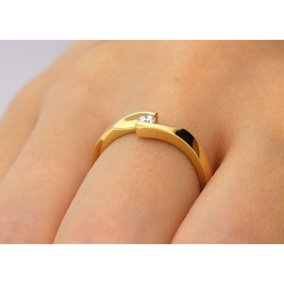 Złoty Pierścionek Z Brylantem 0,10 ct RS0034