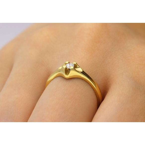 Pierścionek Złoty Z Brylantem 0,10ct RS0101