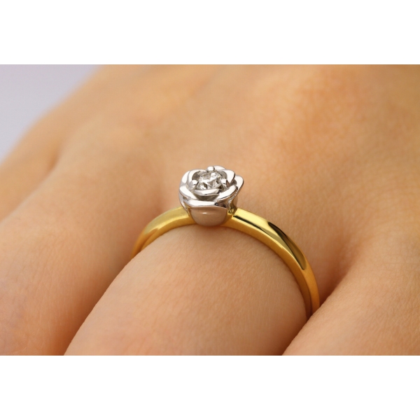 Pierścionek Zaręczynowy Z Brylantem 0,10 ct RS0159