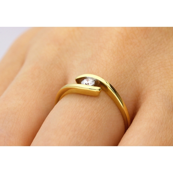 Pierścionek Złoty Z Brylantem 0,15ct RS0393