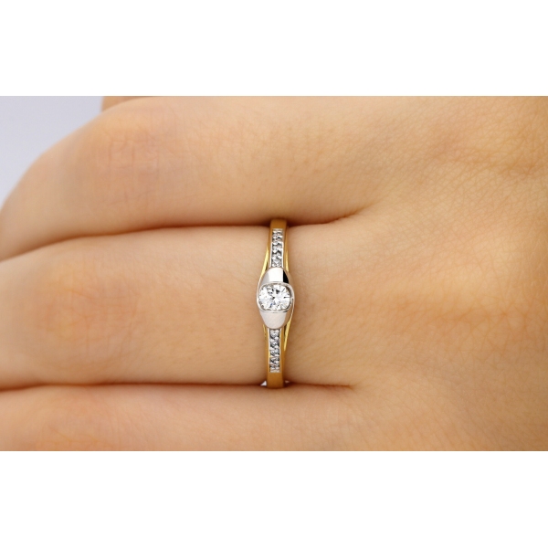 Pierścionek Złoty Z Brylantami 0,20ct RS0256