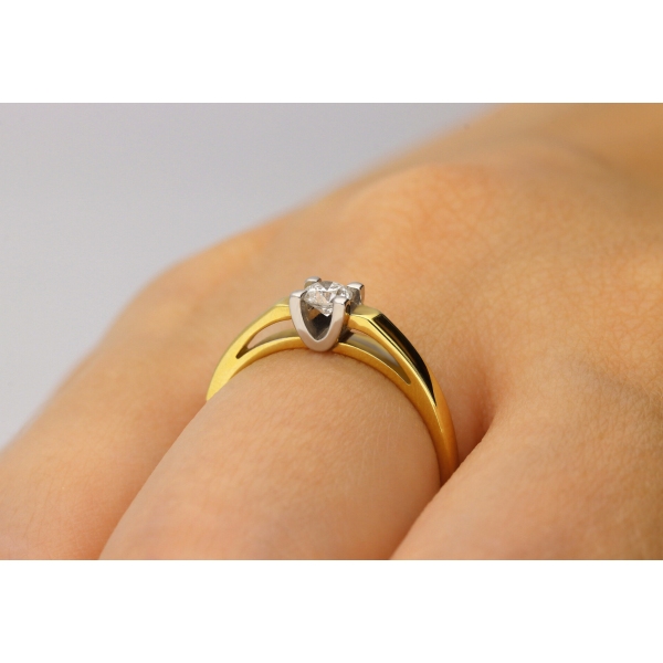 Pierścionek Złoty Z Brylantem 0,20ct RS0277