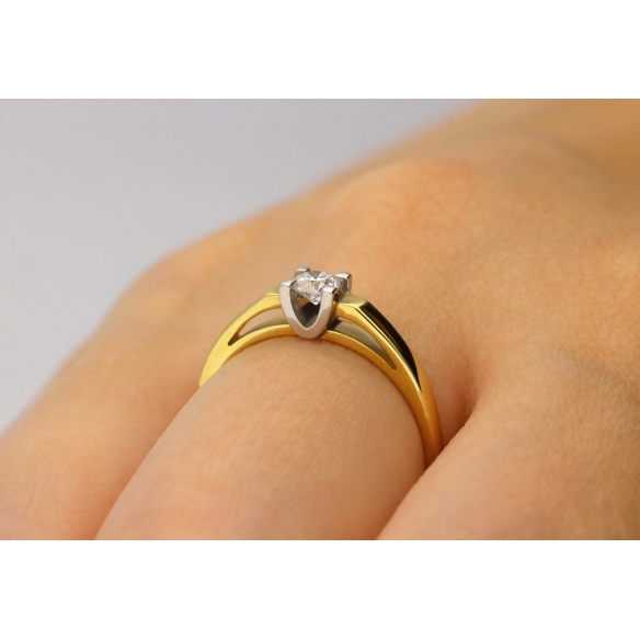 Pierścionek Złoty Z Brylantem 0,20ct RS0277