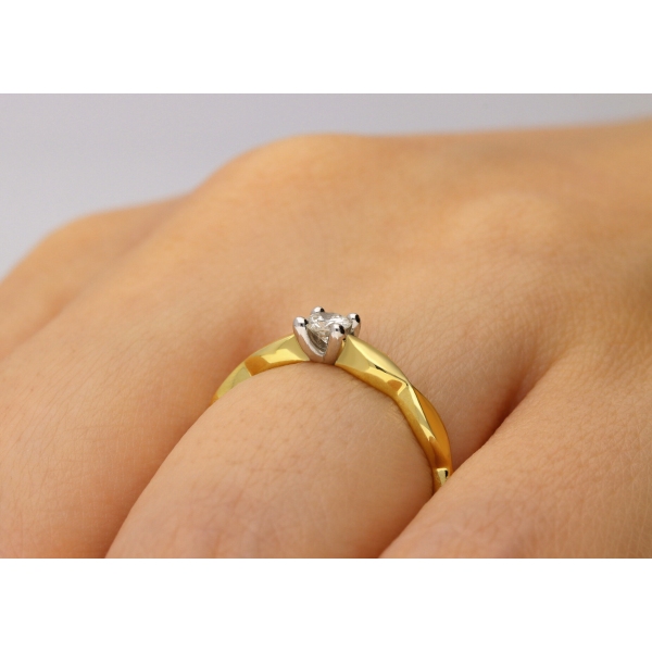 Pierścionek Złoty Z Brylantem 0,15ct RS0360