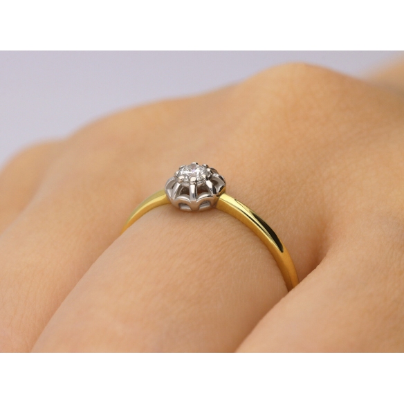 Pierścionek Złoty Z Brylantem 0,10ct RS0060