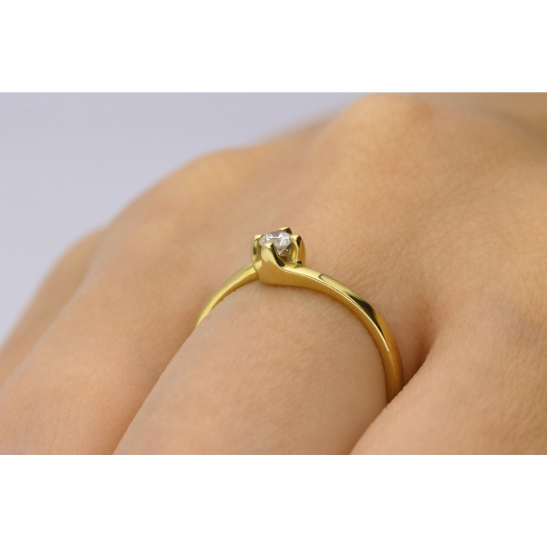 Pierścionek Złoty Z Brylantem 0,10ct RS0076