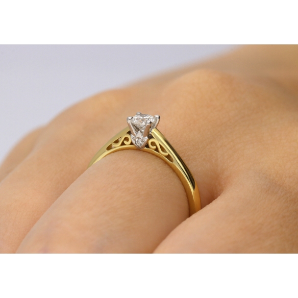 Pierścionek Złoty Z Brylantami 0,29ct RSTB52