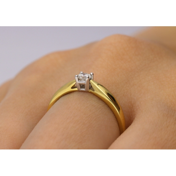 Pierścionek Złoty Z Brylantem 0,15ct RS0346