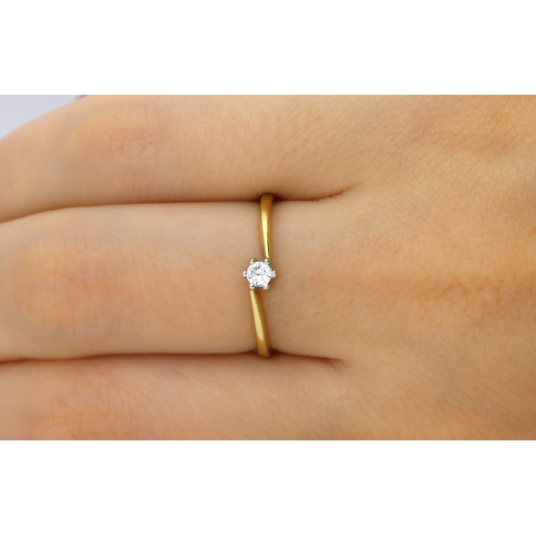 Pierścionek Złoty Z Brylantem 0,10ct RS0386