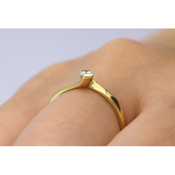 Pierścionek Złoty Z Brylantem 0,15ct RS0367