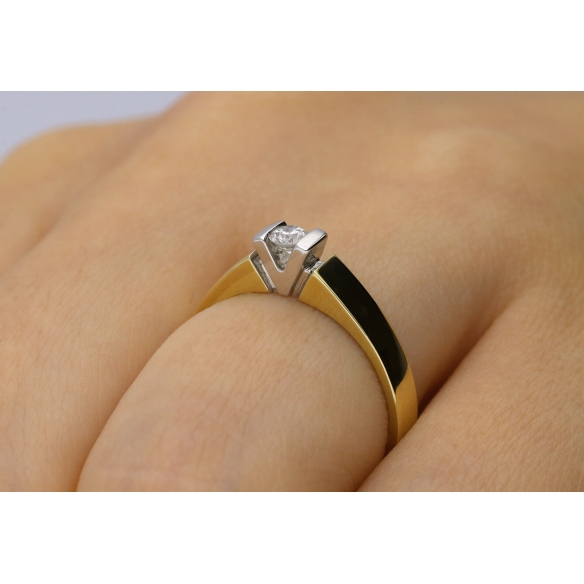 Pierścionek Złoty Z Brylantem 0,10ct RS0198