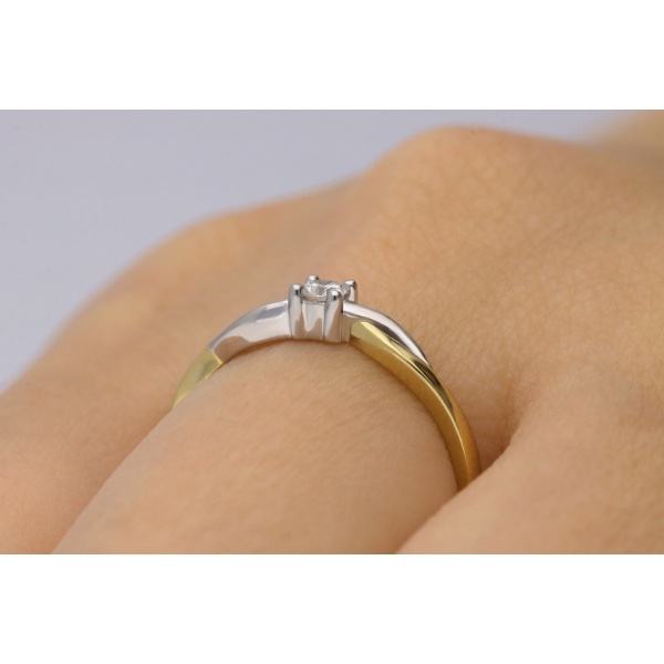 Pierścionek Złoty Z Brylantem 0,10ct RS0254