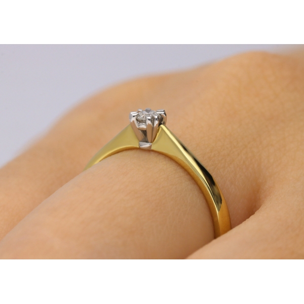 Pierścionek Złoty Z Brylantem 0,10ct RS0408