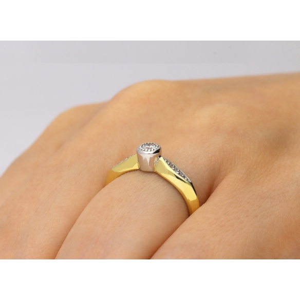 Pierścionek Złoty Z Brylantami 0,13ct RS0006