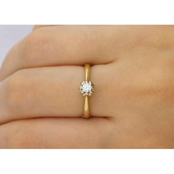 Złoty Pierścionek Z Brylantem 0,15ct RSI002