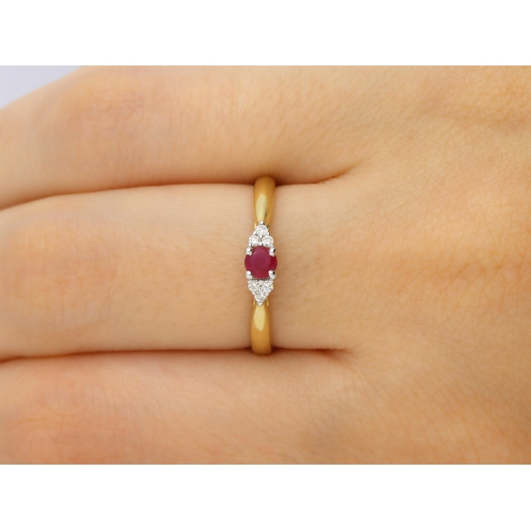 Złoty Pierścionek Z Rubinem I Brylantami RSWK-11