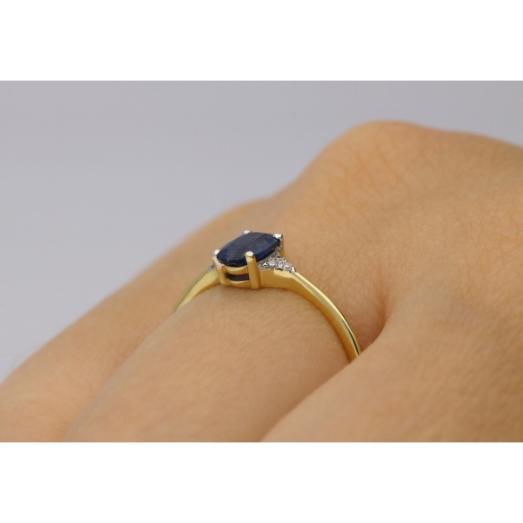 Złoty Pierścionek Z Szafirem I Brylantami RSWK-24