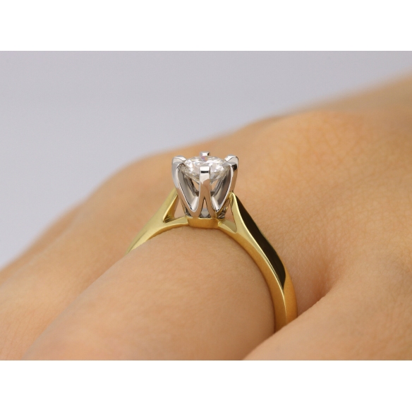 Złoty Pierścionek Z Moissanitem 0,50ct RS0336