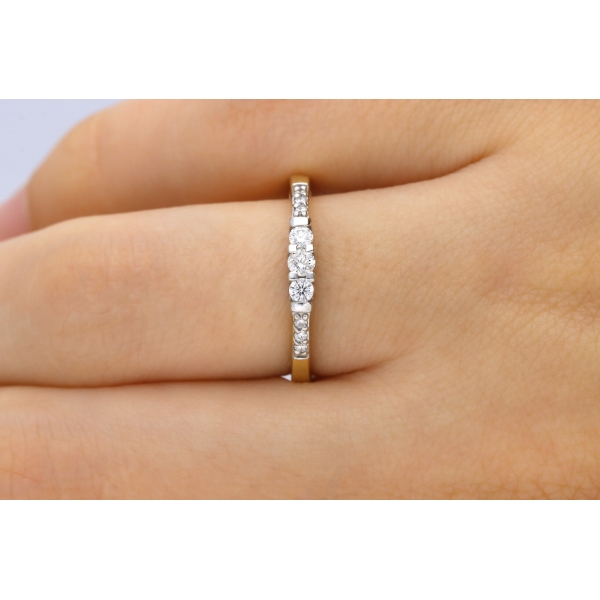 Pierścionek Złoty Z Brylantami 0,19ct RS0449