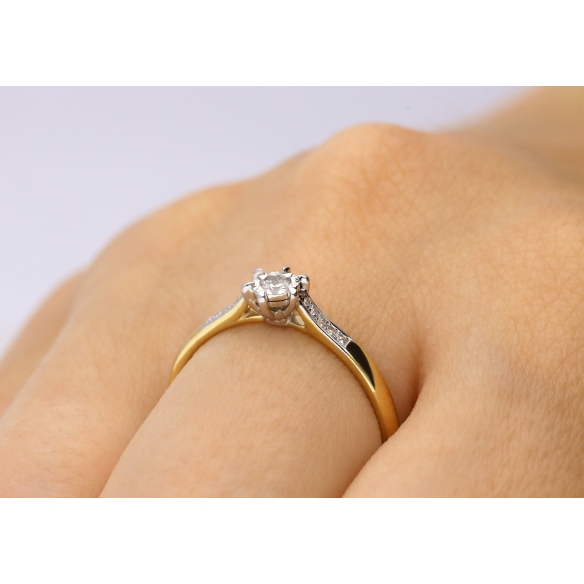 Pierścionek Złoty Z Brylantami 0,12ct RSR63572YW