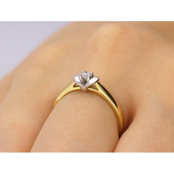 Pierścionek Złoty Z Brylantem 0,10ct RS0124