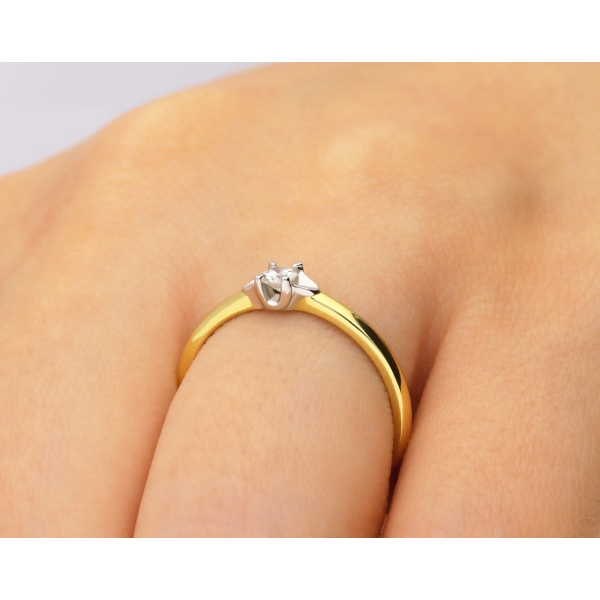 Pierścionek Złoty Z Brylantem 0,10ct RS0268