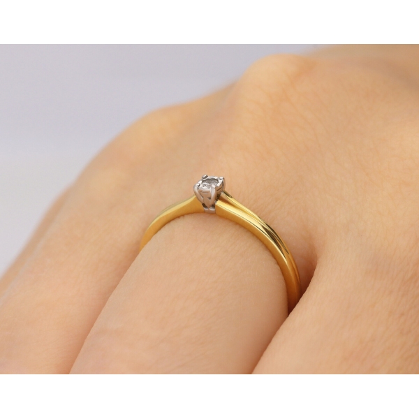 Pierścionek Złoty Z Brylantem 0,08ct R50341YW