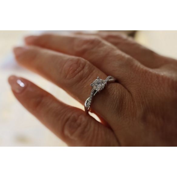 Pierścionek Złoty Z Brylantami 0,28ct RS0307