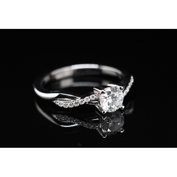 Pierścionek Złoty Z Brylantami 0,28ct RS0307