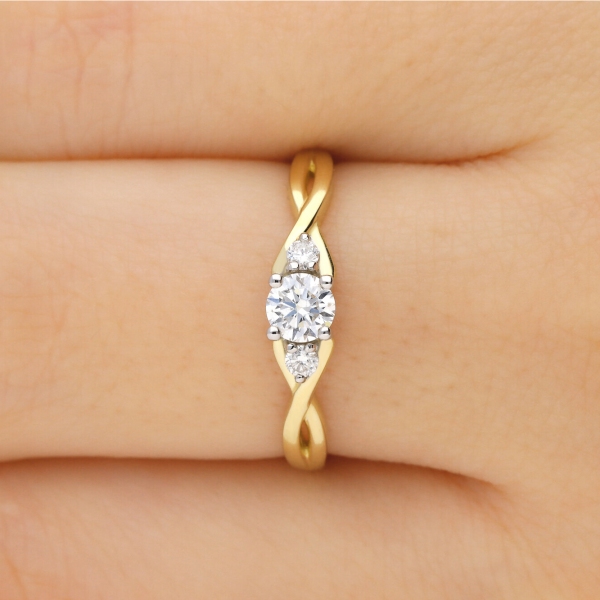 Pierścionek Złoty Z Brylantami 0,29ct RS0306