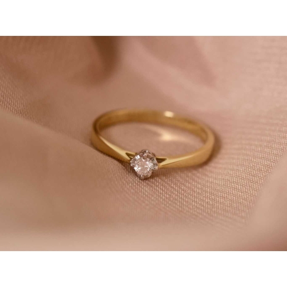 Pierścionek Złoty Z Brylantem 0,10ct RS0269