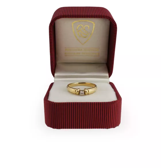 Złoty Pierścionek Z Brylantem 0,06ct RSI003